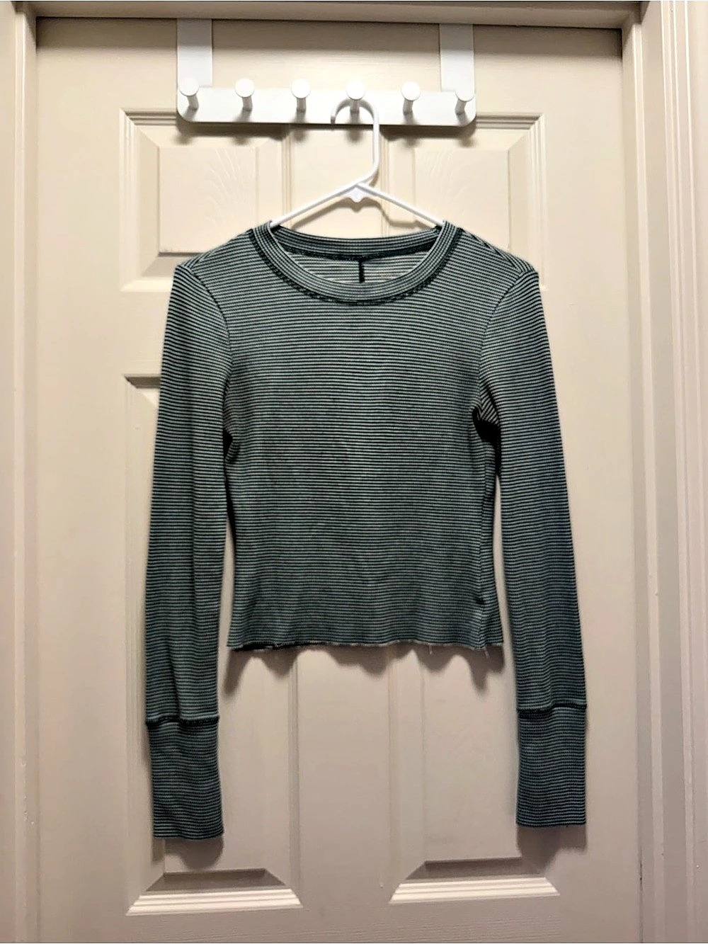 American Eagle Small Thermal Striped Long Sleeve Top in Green & White